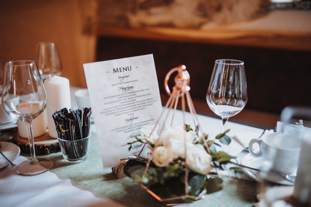 Menu bei der Hochzeit